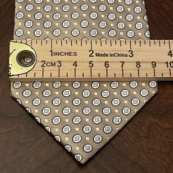 Club Room Tan Hand Made 100% Silk Men’s Neck Tie Made In China - Picture 4 of 9